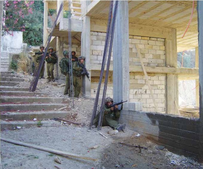 לוחמי צנחנים במילואים מעוצבת נשר במלחמת לבנון השנייה